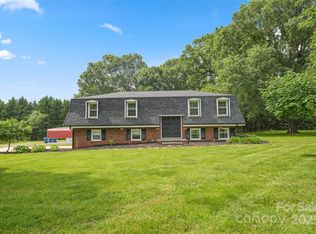 1867 Shannon Dr, Conover, NC 28613