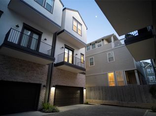 1114 W 15th 1/2 St, Houston, TX 77008