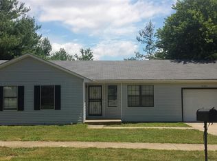 1405 Hawkins Dr, Vine Grove, KY 40175