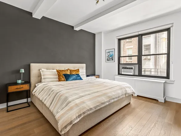 215 West 78th Street 2C image 3 of 6