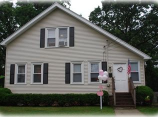 22 End St, Springfield, MA 01104