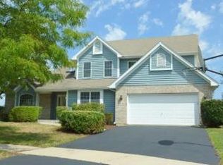 3436 Caine Dr, Naperville, IL 60564