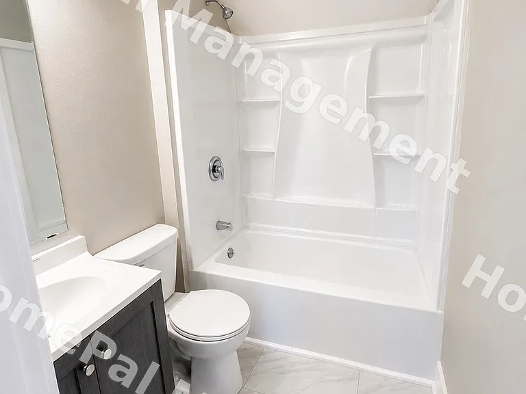 3539 Grand Ave — Photo 4