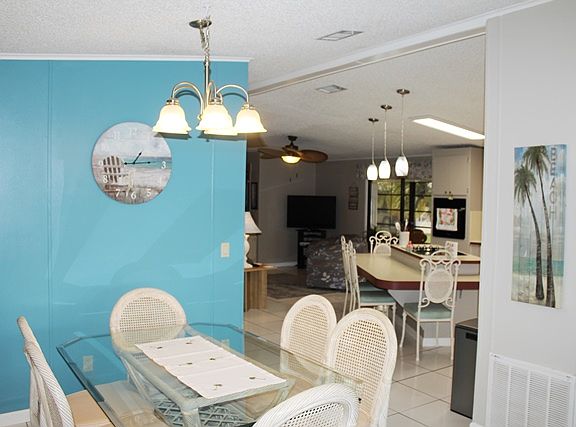 5th image of 171 Frenchman Ct #1164