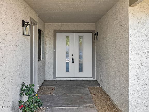 5th image of 2406 W LOS LAGOS Vista