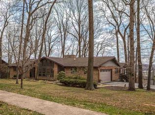 1855 Deamerlyn Dr, York, PA 17406