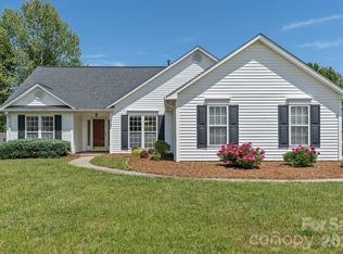 446 Planters Creek Rd, Fletcher, NC 28732
