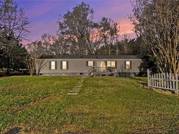 524 Garren Rd, Easley, SC 29640