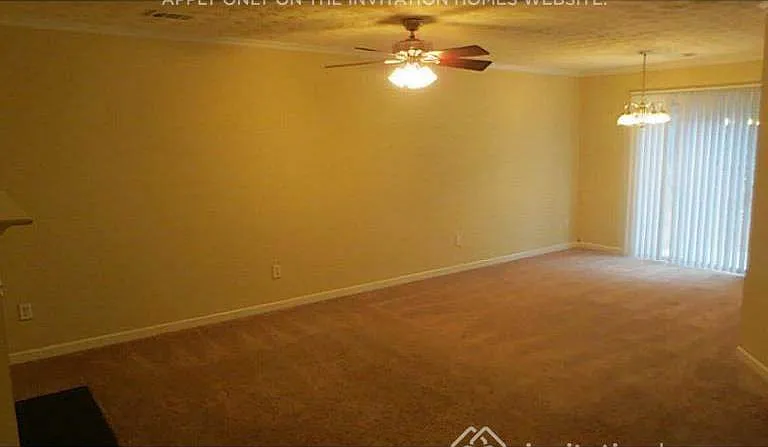 2644 Waverly Hills Dr — Photo 2