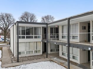 3415 Fairmont Rd, Royal Oak, MI 48073
