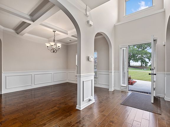 4th image of 115 Jones Creek Ln