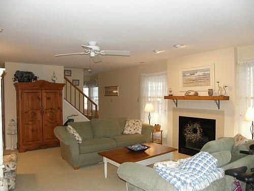3rd image of 5644 Asbury Ave #2