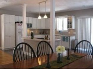 208 South Rd, Kensington, NH 03833