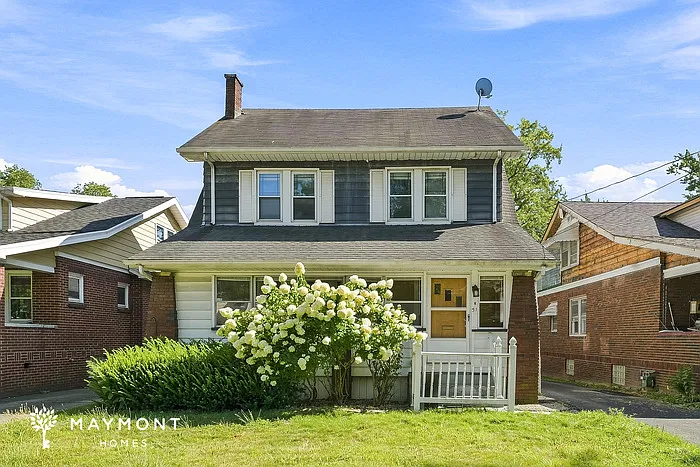 51 Indianola Rd — Photo 1