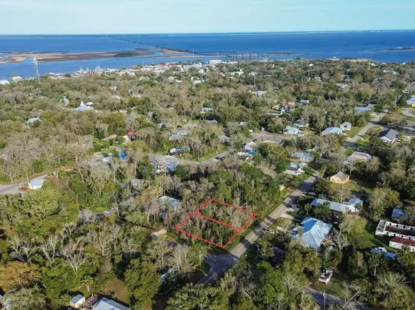 LOT 6&7 10th St, Apalachicola, FL 32320