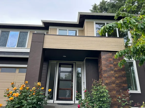 16538 SE 46th Ct, Bellevue, WA 98006