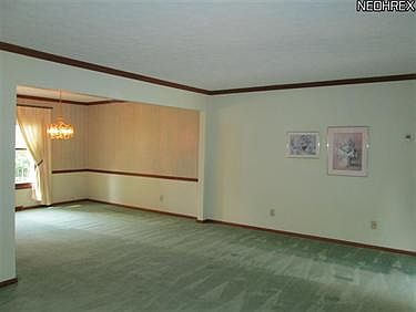3rd image of 6072 Big Creek Pkwy