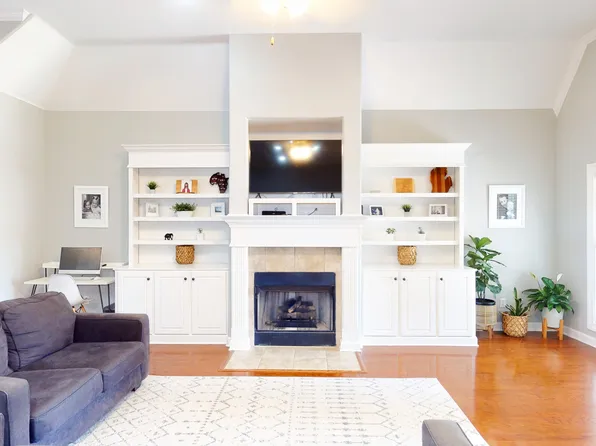 3412 Valley Crest Dr, Southaven, MS 38672