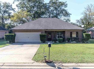 175 Northgate Dr, Canton, MS 39046