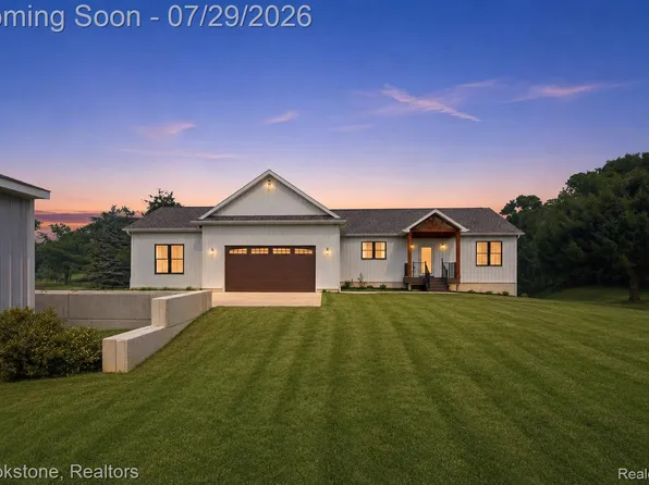 5196 Klam Rd, Columbiaville, MI 48421