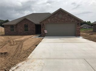 1182 Silver Oak St, Elkins, AR 72767