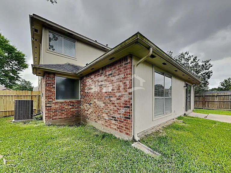 9220 Mahan Dr — Photo 19
