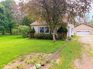 5175 Pleasant Valley Rd, Manitou Beach, MI 49253