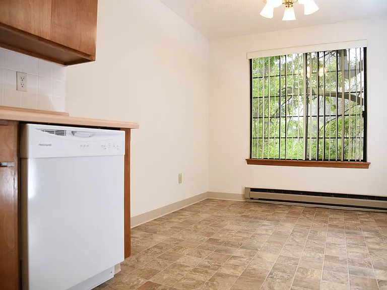 Parc Grand Apartments — Photo 18