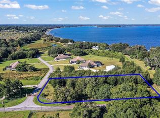 13983 SE 156th Ln, Weirsdale, FL 32195