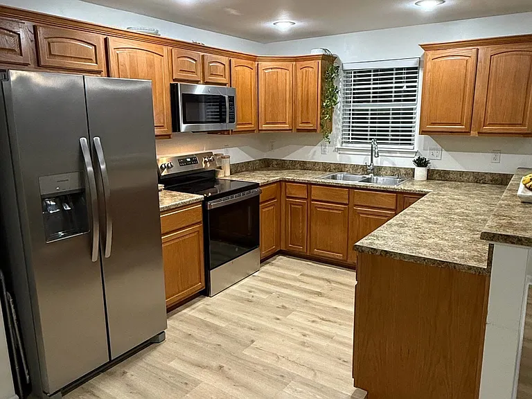 8825 Timber Creek Ln — Photo 3