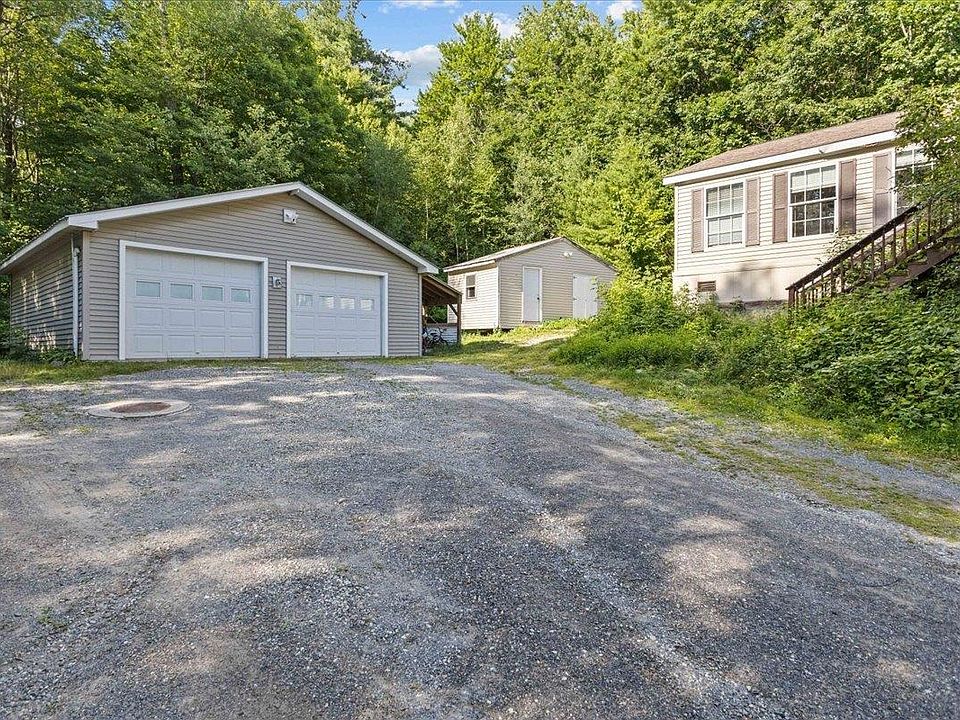 1st image of 525 Christmas Lane