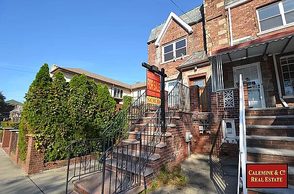 1st image of 639 Crawford Ave