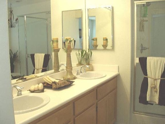 5th image of 24718 Montevista Cir