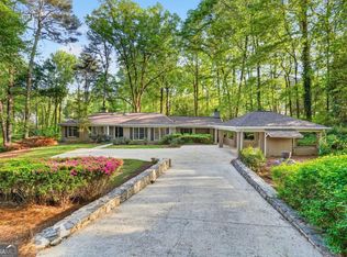 1190 W Wesley Rd NW, Atlanta, GA 30327