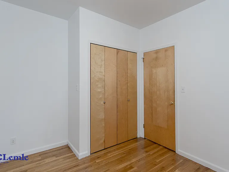 450-452 E 81st St #3RE — Photo 6