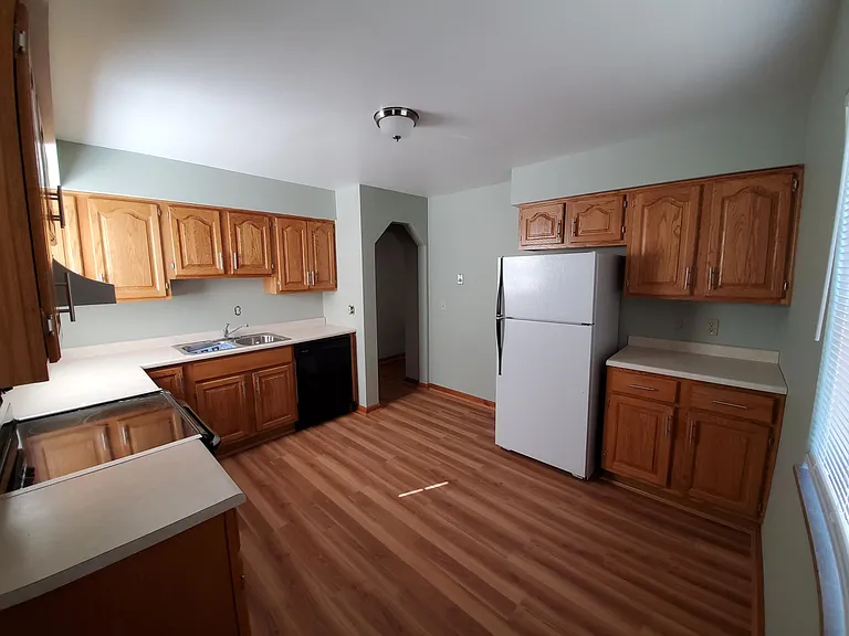 4389 Victor Ave — Photo 5