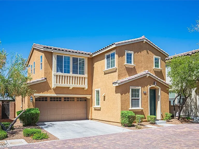 8368 Creek Canyon Ave — Photo 2