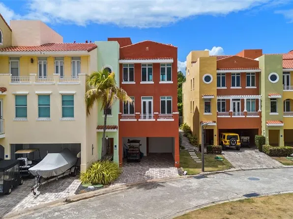 300 Harbour Dr #A7, Humacao, PR 00791