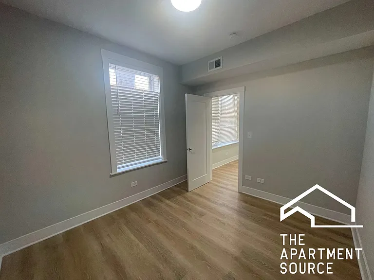 2410 N Tripp Ave #1 — Photo 4