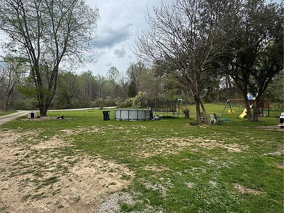 2nd image of 1792 S Magnolia Road