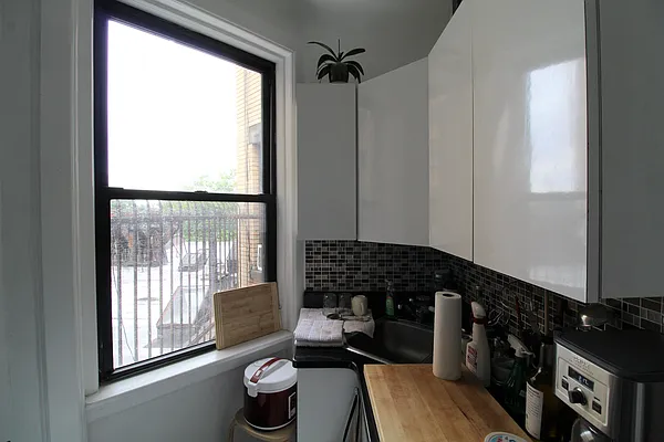 Rented by Guidance Realty Corp. | media 8