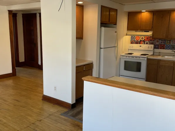 210 S Water St, Stoughton, WI