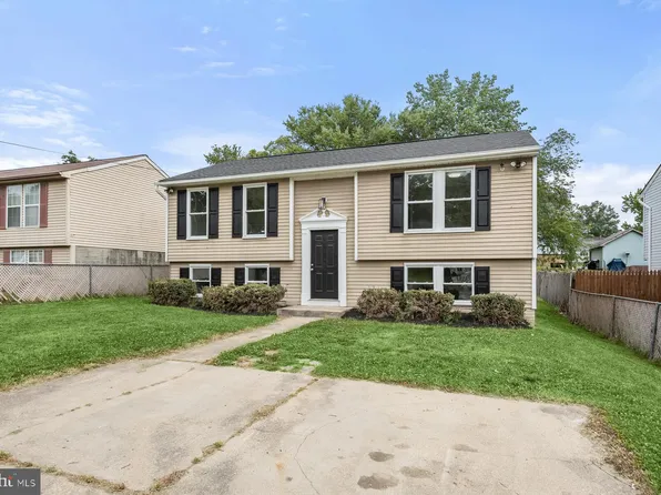 5710 Junipertree Ln, Capitol Heights, MD 20743