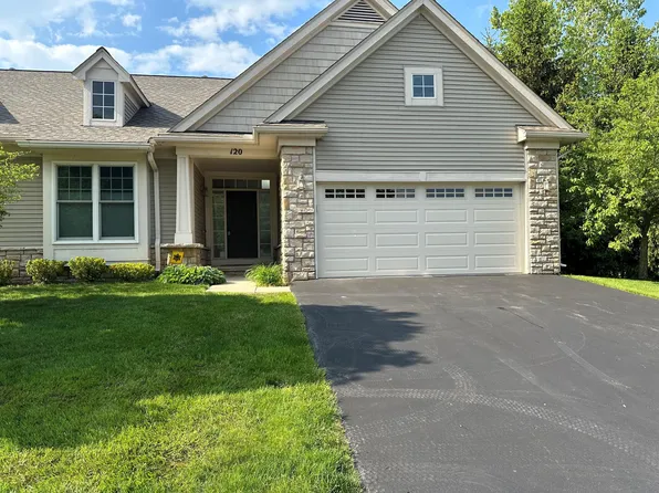 120 Stony Lake Dr, Oxford, MI 48371