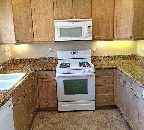 5th image of 10136 Ellenwood Ave Unit 10