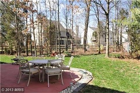 Fenced, tree lined yard!
