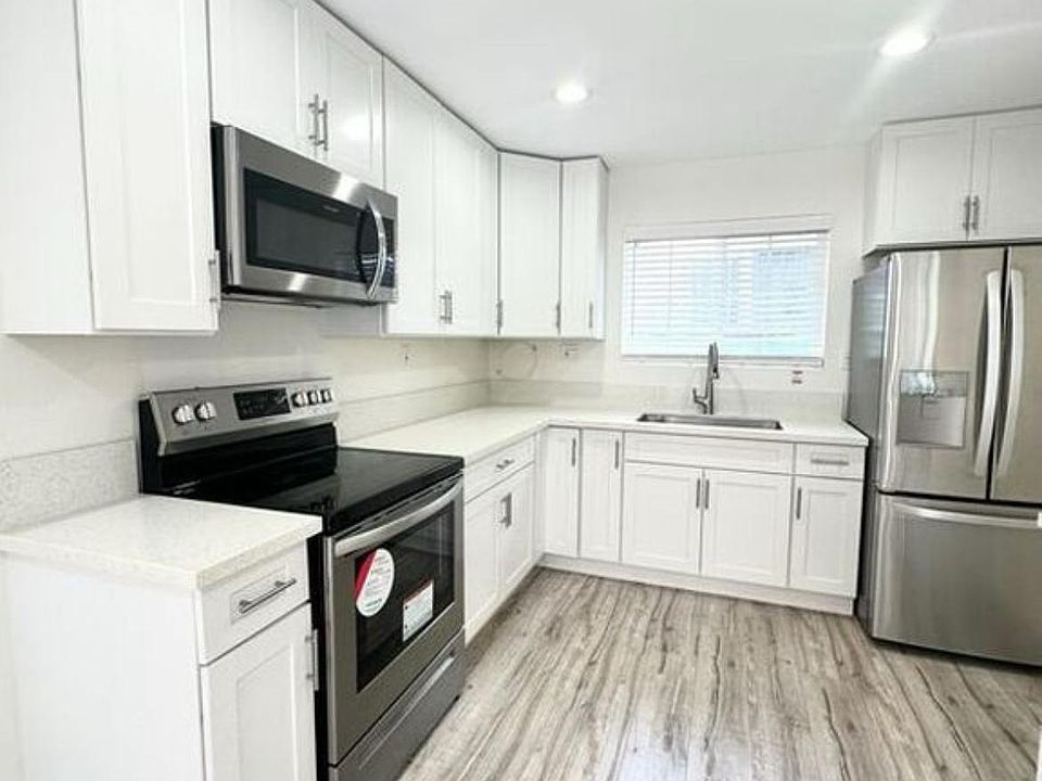 1st image of 629 E 38th St #29