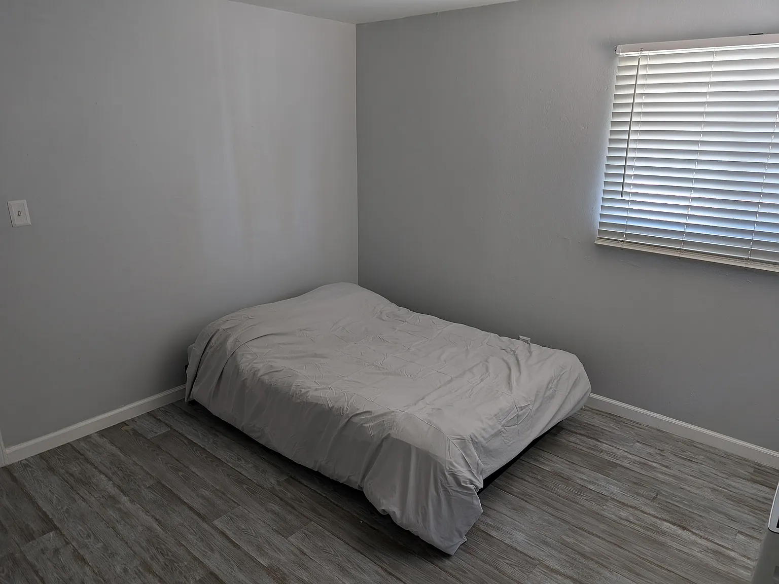 3 bed, 1080 sqft, $1,950 — Photo 3