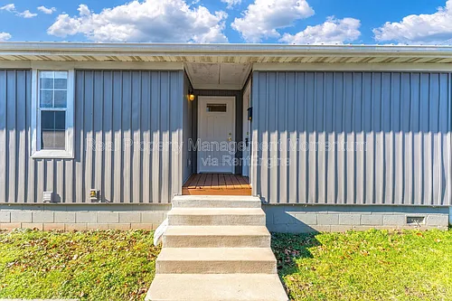1118 W Fairplay St #A Photo 1 1118 W Fairplay St #A Photo 1