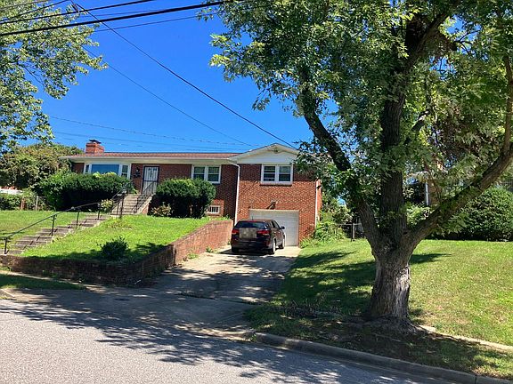 2nd image of 4202 21st Ave